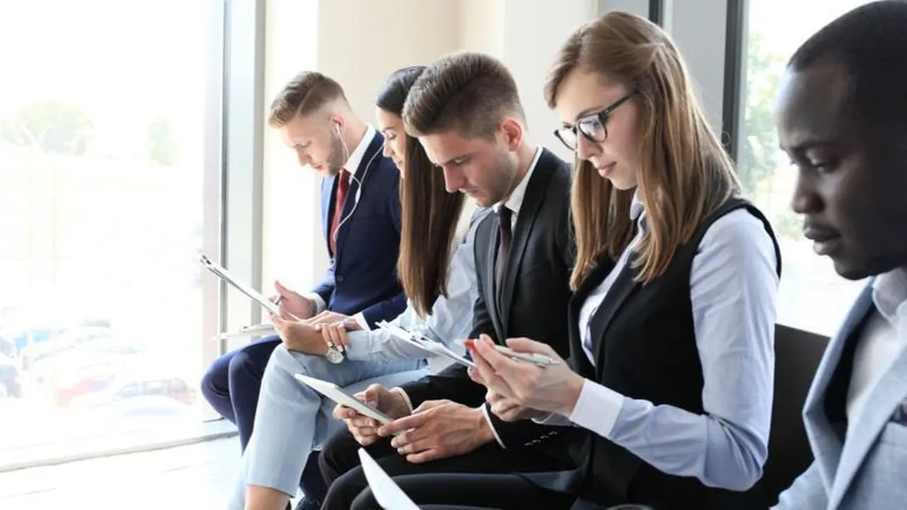 إعلان جديد.. شروط التقديم لوظائف بنوك حكومية 2025